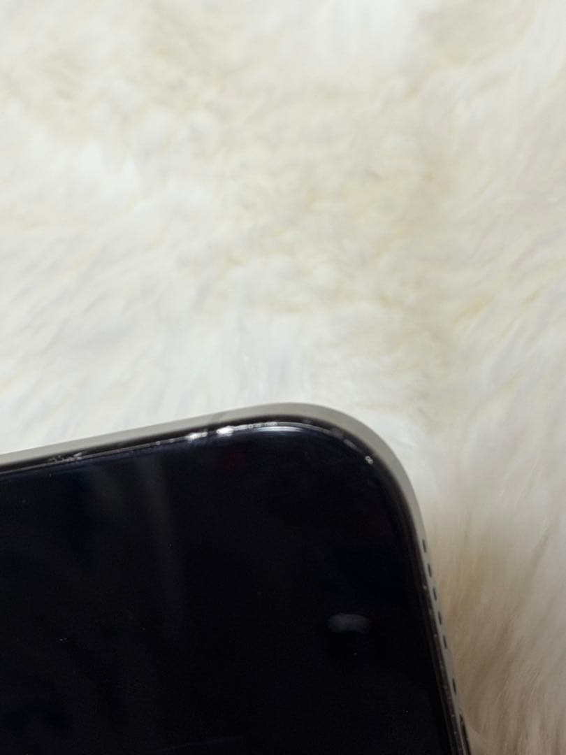 iPhone 15 Pro 本体 ブラックチタニウム