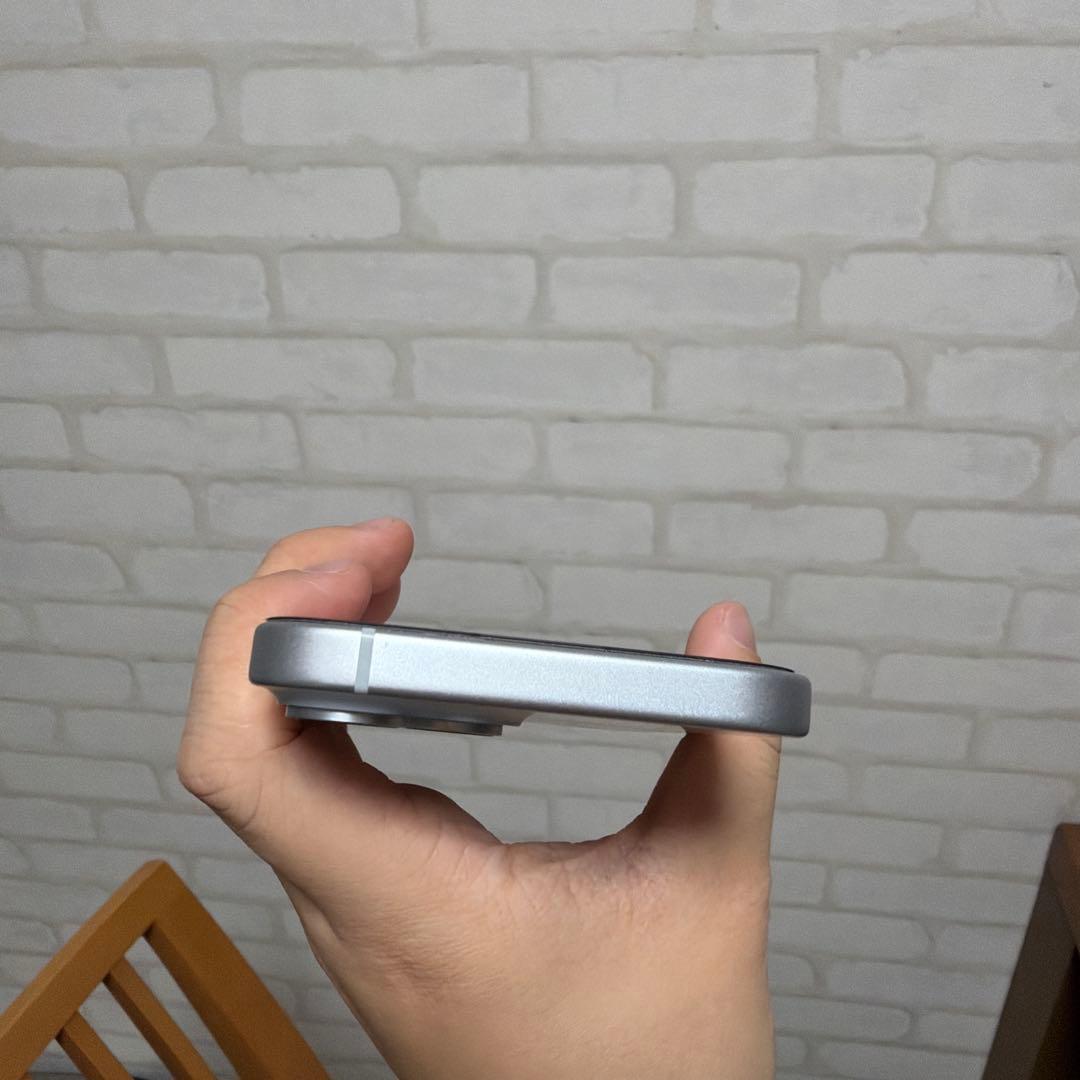 Apple iPhone 15 128GB ブルー