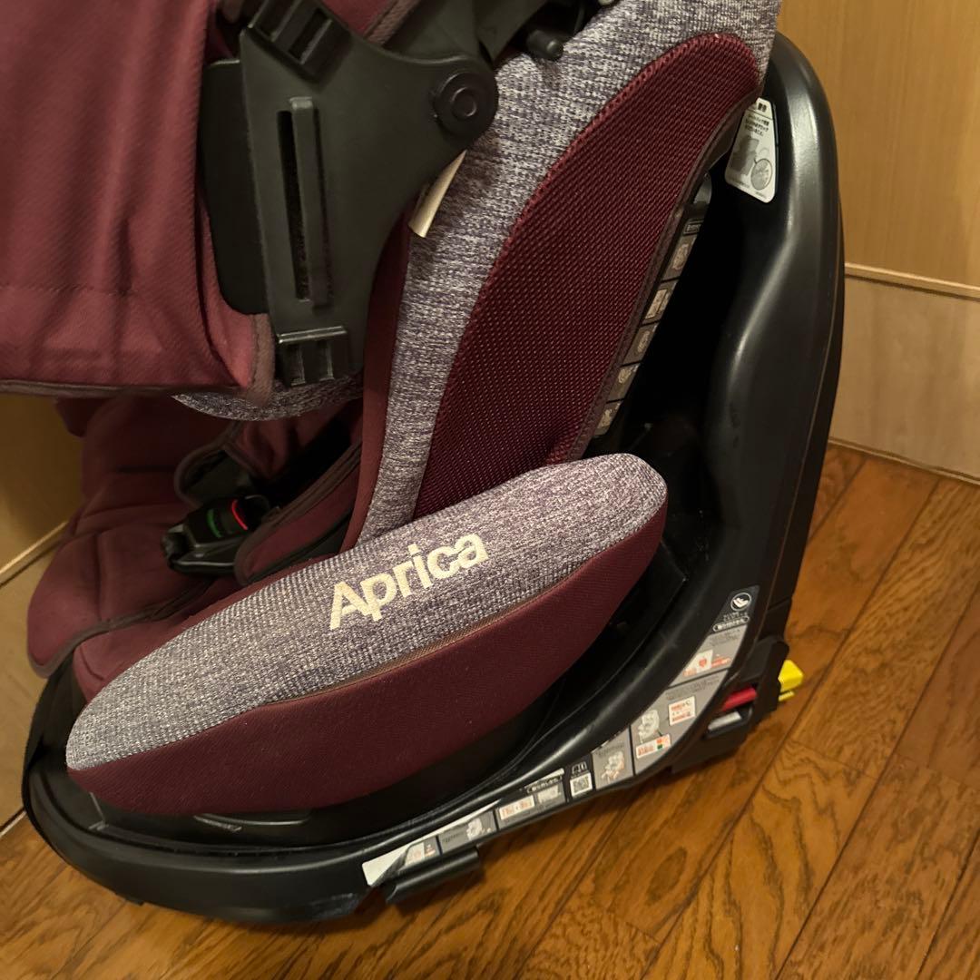 【送料無料】アップリカ フラディアグロウ ISOFIX