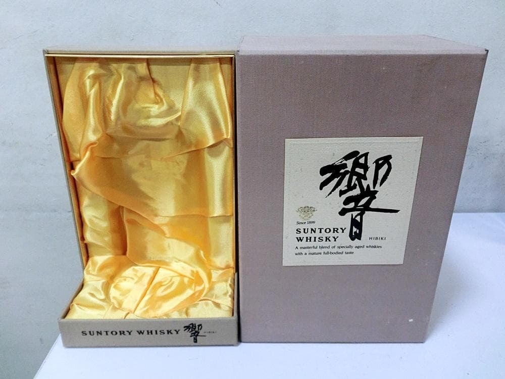 【未開封】サントリーウイスキー　響　金キャップ　旧ボトル　裏ゴールドラベル　レア