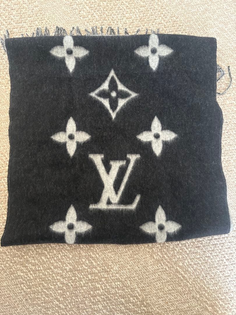 Louis Vuitton マフラー