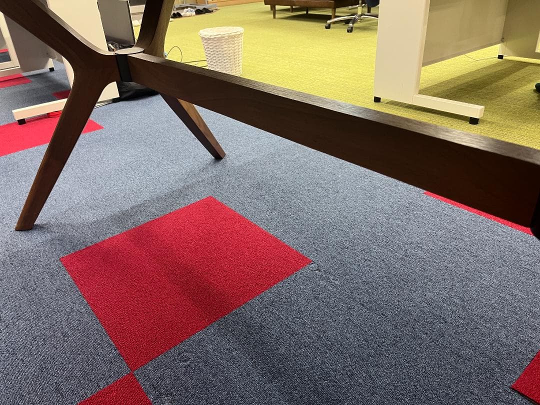 【オフィスで使用】ARIA KYOTO　ZIGGYテーブル 天板ウォルナット