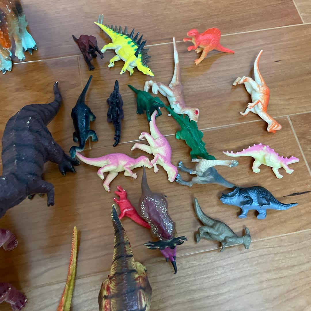 恐竜　フィギュア　おもちゃ　最終価格