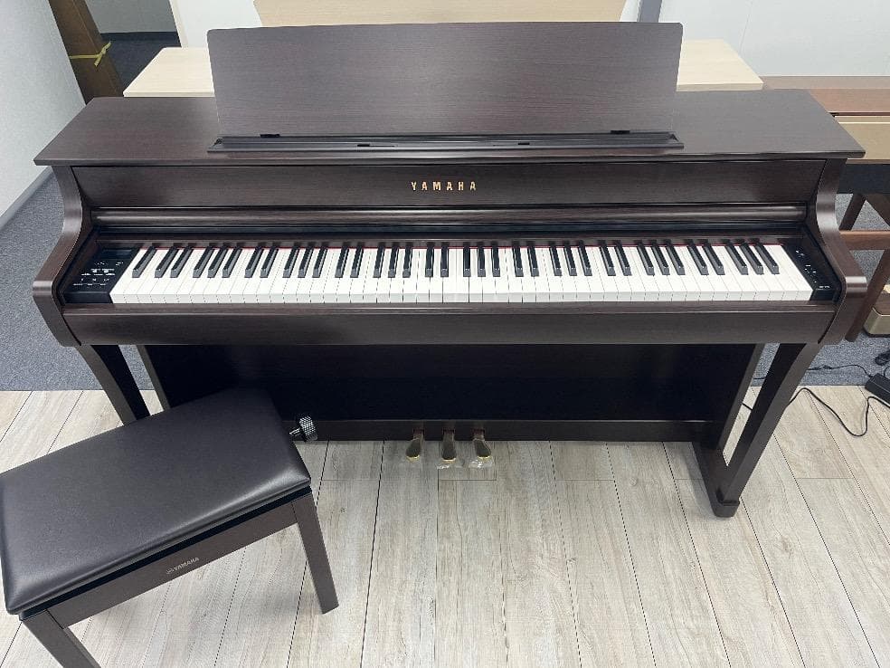 ★81713【電子ピアノ】YAMAHA　SCLP8450DA　24年製