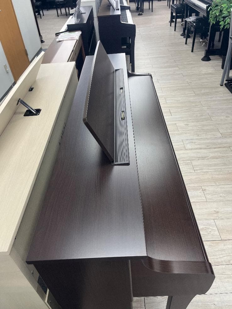 ★81713【電子ピアノ】YAMAHA　SCLP8450DA　24年製