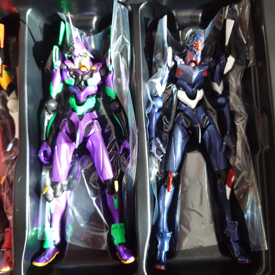 新劇場版エヴァコレクターズBOX　メタリックカラー版　パーツ完品　箱角に損傷あり