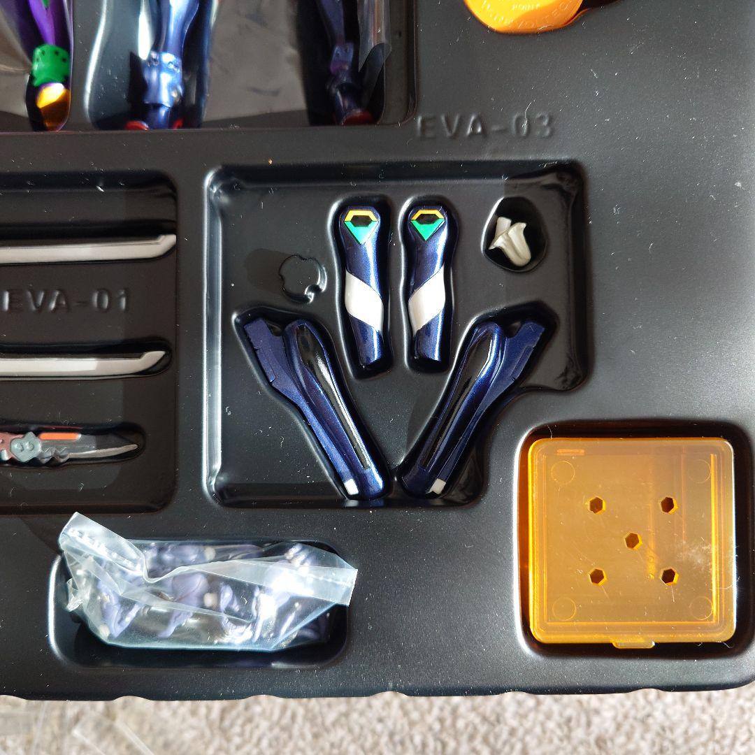 新劇場版エヴァコレクターズBOX　メタリックカラー版　パーツ完品　箱角に損傷あり