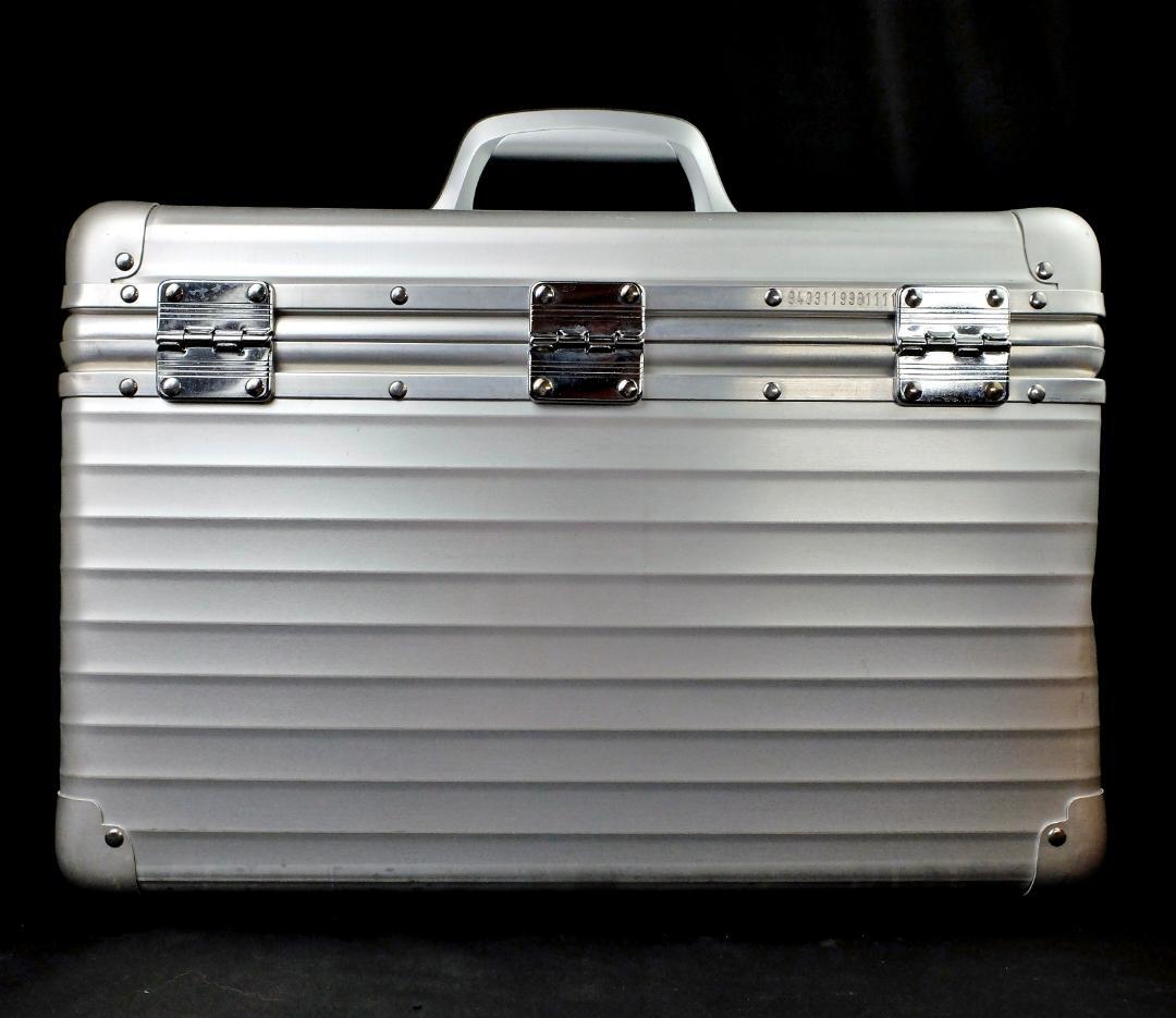 リモワ 940.31 トパーズ『Lufthansa』ALパイロットケース29L