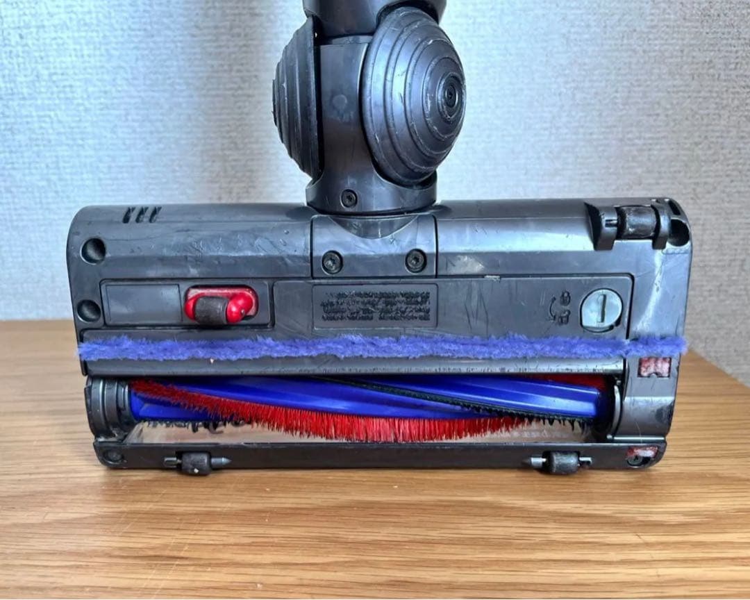 ダイソン 電気掃除機 DC63 【消毒/清掃/動作確認済】