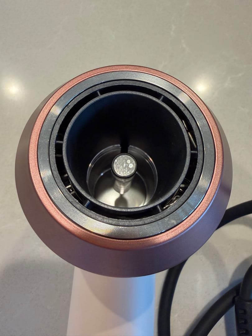 Dyson Supersonic ドライヤー HD16 定価: 53,800円