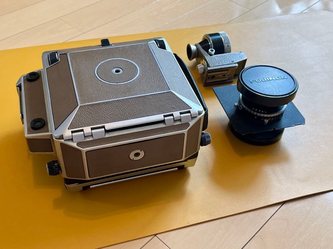 リンホフ　マスターテヒニカ45 フジノンレンズ付き　大判フィールドカメラ