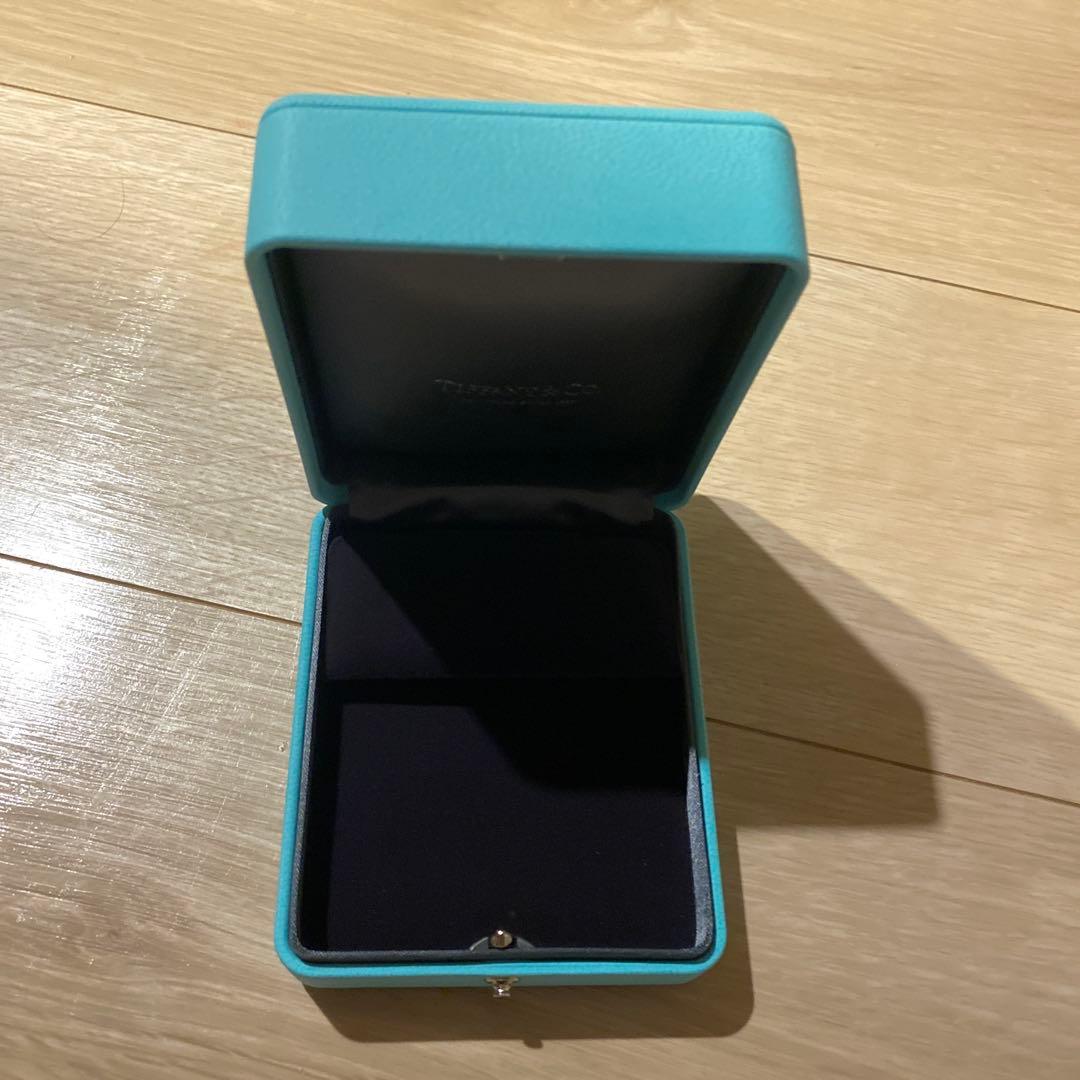 新品未使用＊ティファニーピアス用ジュエリーケース