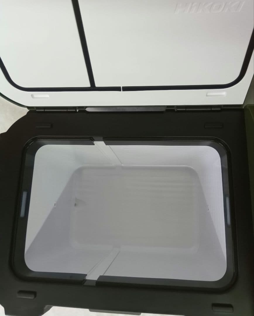 HiKOKI コードレス冷温庫　UL 18DB　デジタル温度表示付き　ハイコーキ