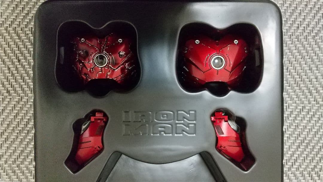 ホットトイズ 1/6 アイアンマン マーク3 バトルダメージ版 台座無し