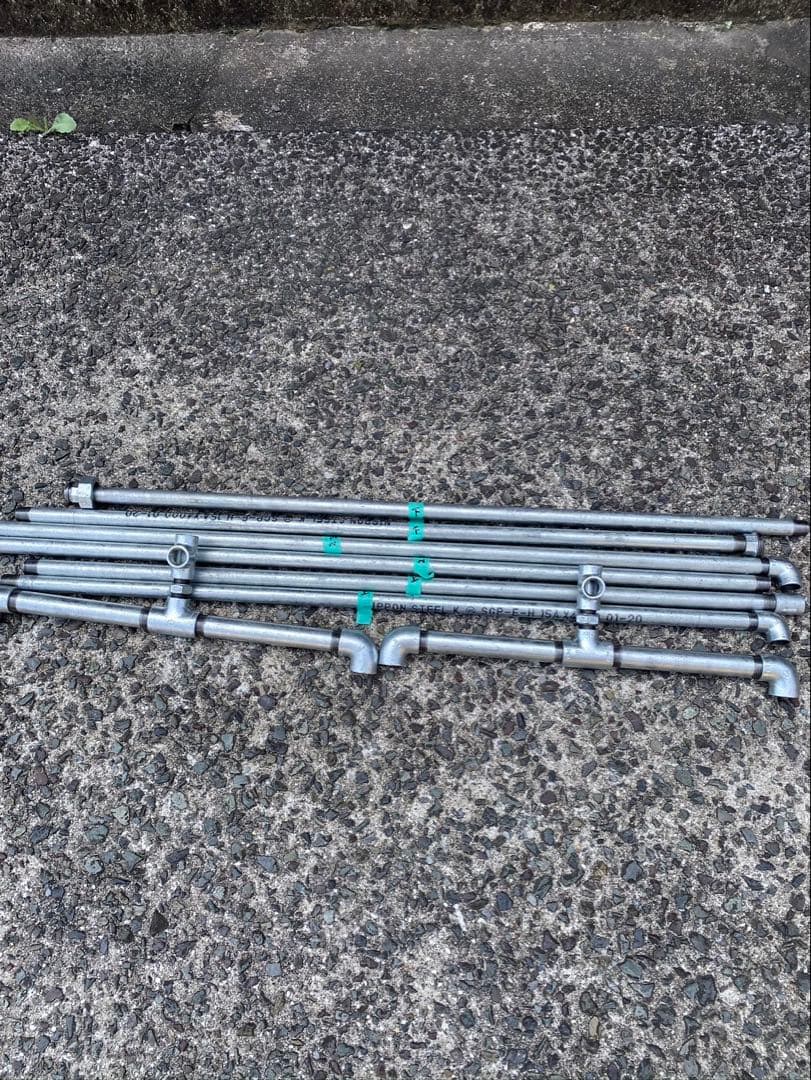 ガス管ハンガーラック　苹果ピーチ