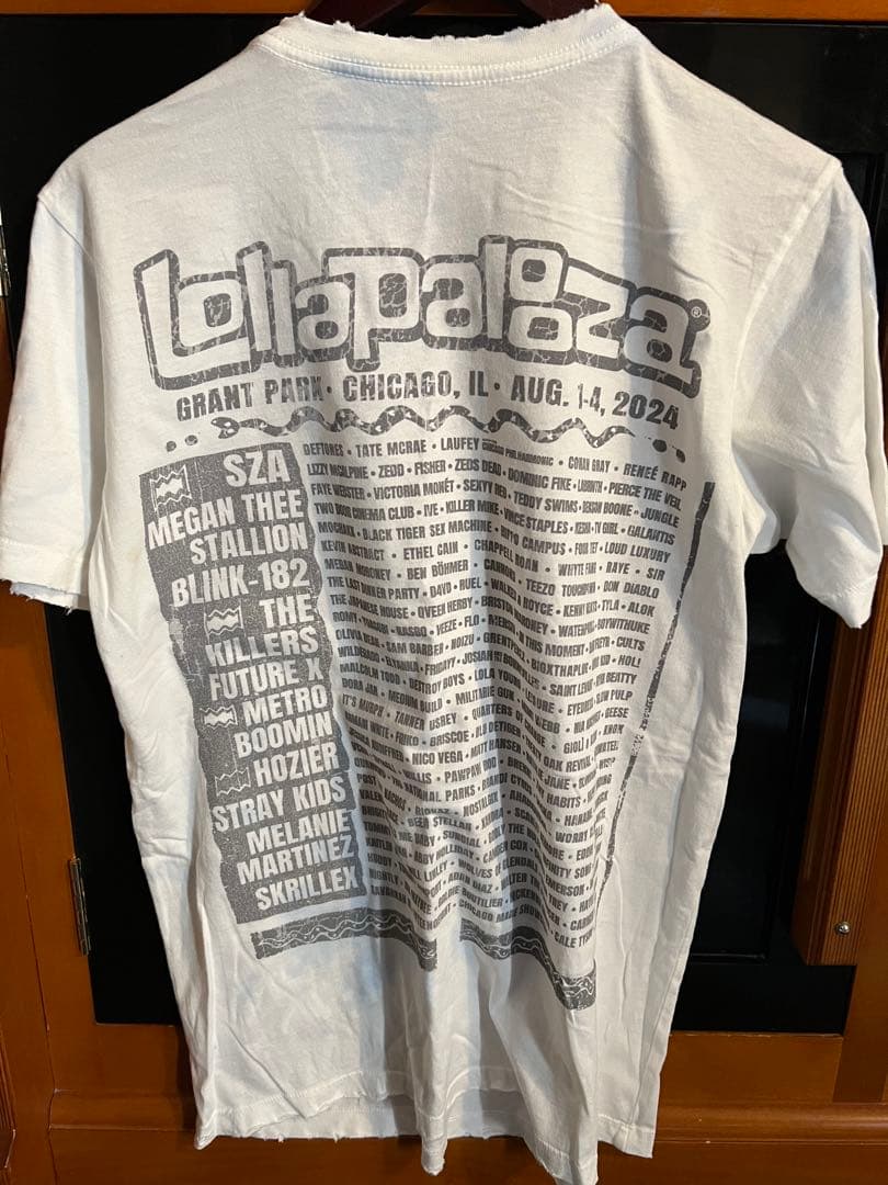 Lollapalooza ビンテージ加工Tシャツ ✨️新品タグ付き✨️
