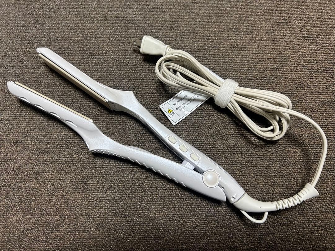 【美品】絹女〜KINUJO〜 ストレートアイロン