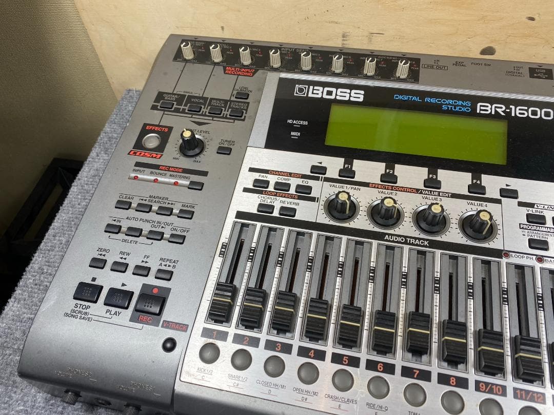 BOSS BR-1600 MTR マルチトラックレコーダー
