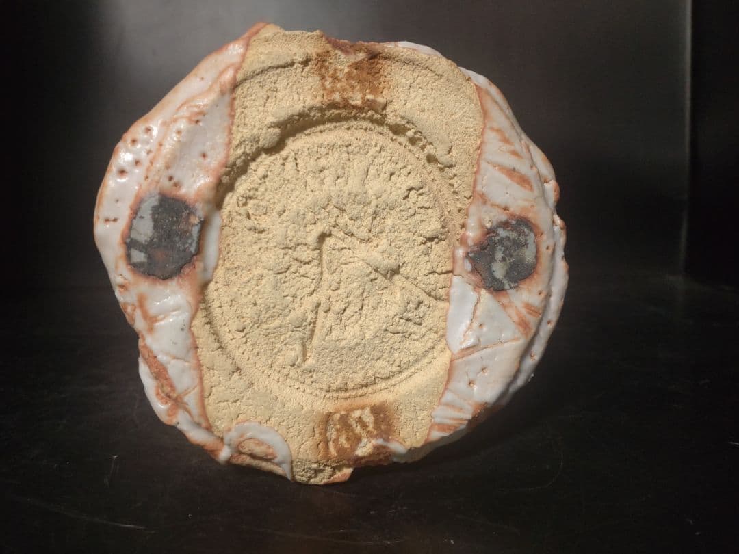 バツグンのアガリ!!若尾利貞造　志野花入　共箱　検（無形文化財