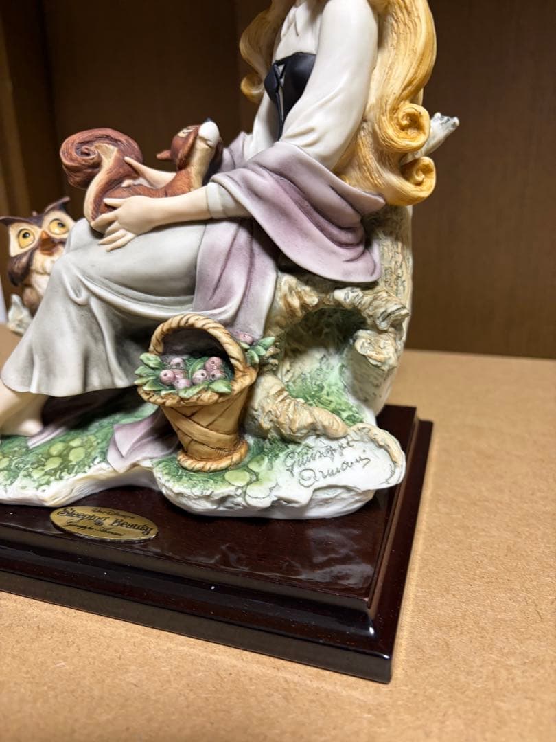 Armani アルマーニ オーロラ姫 フィギュリン 陶器 眠れる森の美女