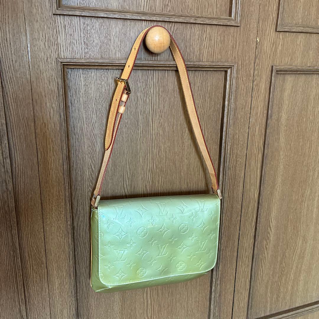 Louis Vuitton ライトグリーン ショルダーバッグ