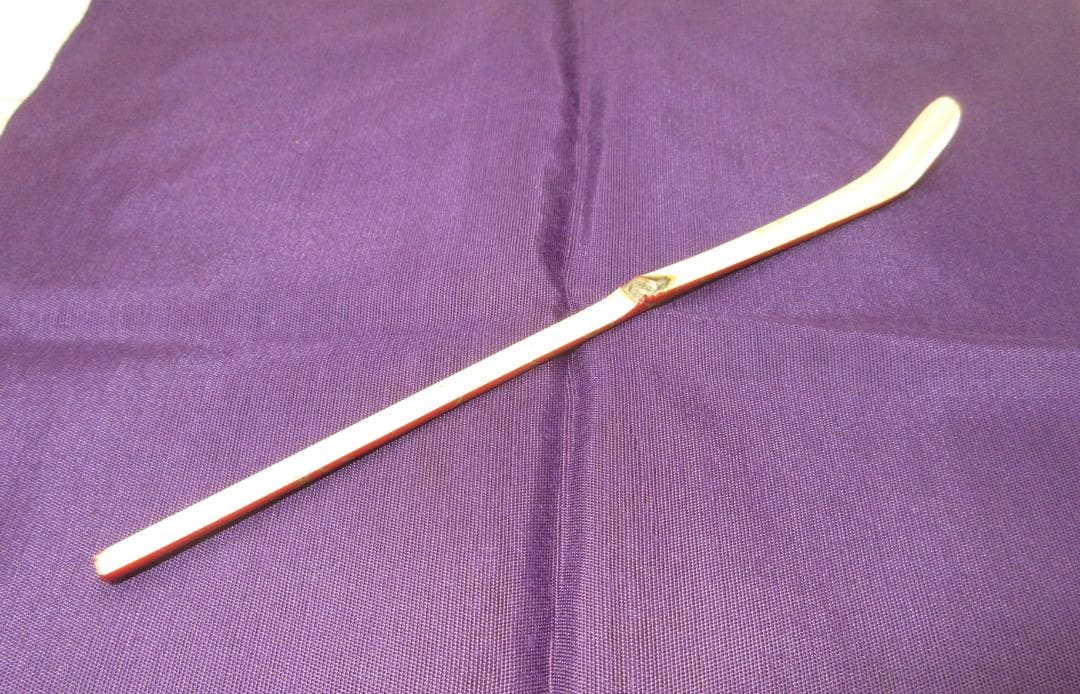 送料込【逢絢亭】茶道具 茶杓 松葉茶杓 裏朱塗 大徳寺 藤井誡堂 共箱入り