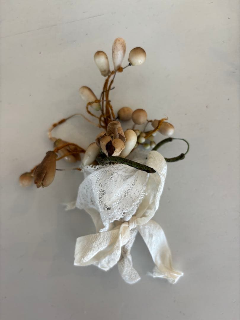 アンティーク雑貨 Old Paper & Wax Flower Set.