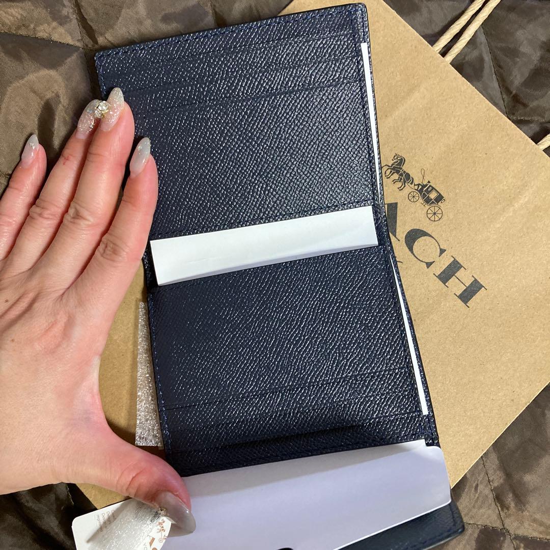 COACH ネイビー 三つ折り財布　正規品　コーチ　折財布　本革　男性にも！