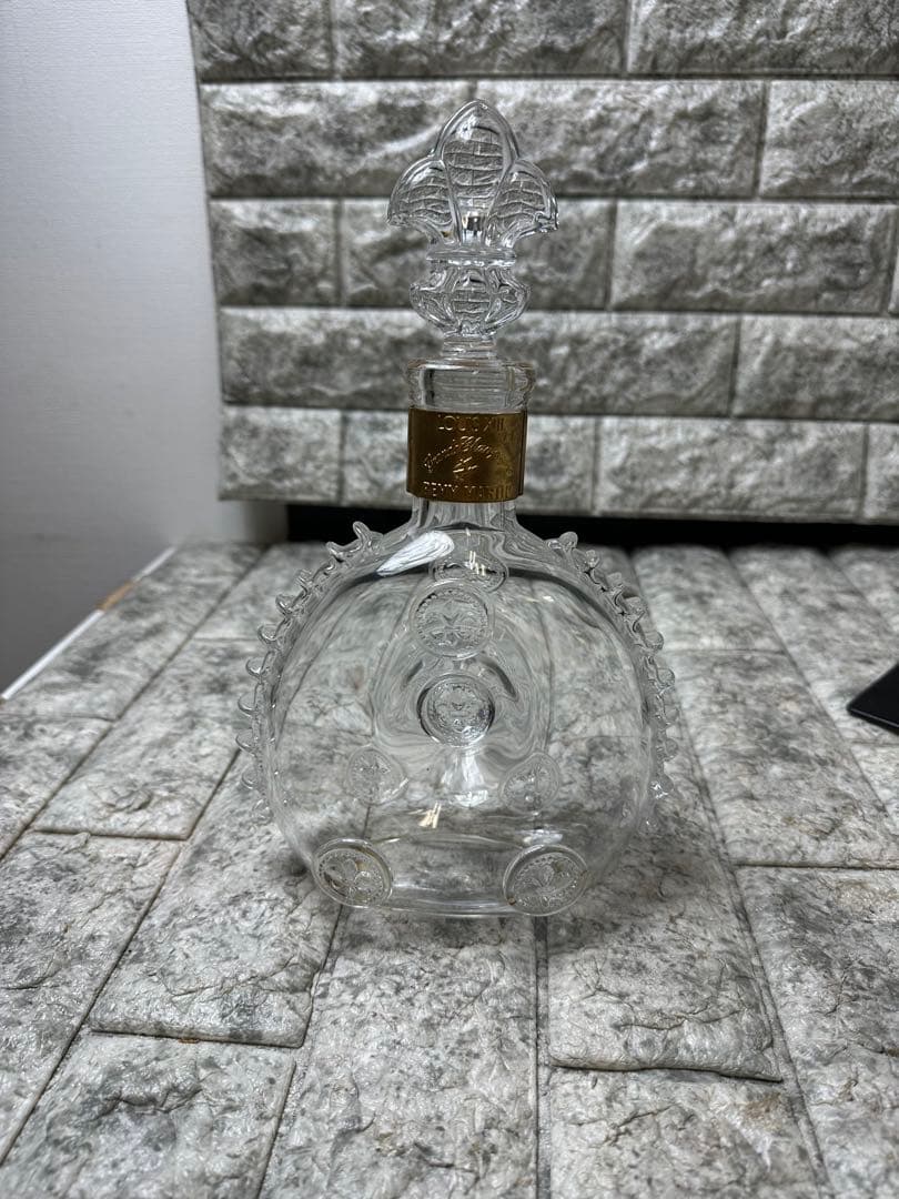 ルイ13世　空瓶　バカラ　レミーマルタン