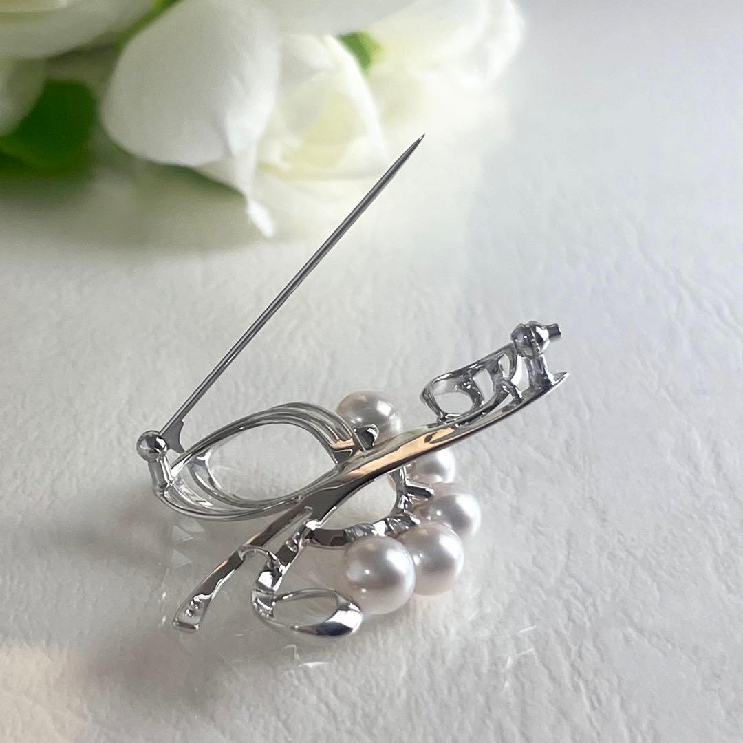 ☆美品☆ミキモト　シルバー　パール　5珠　ブローチ　皇室御用達ブランド