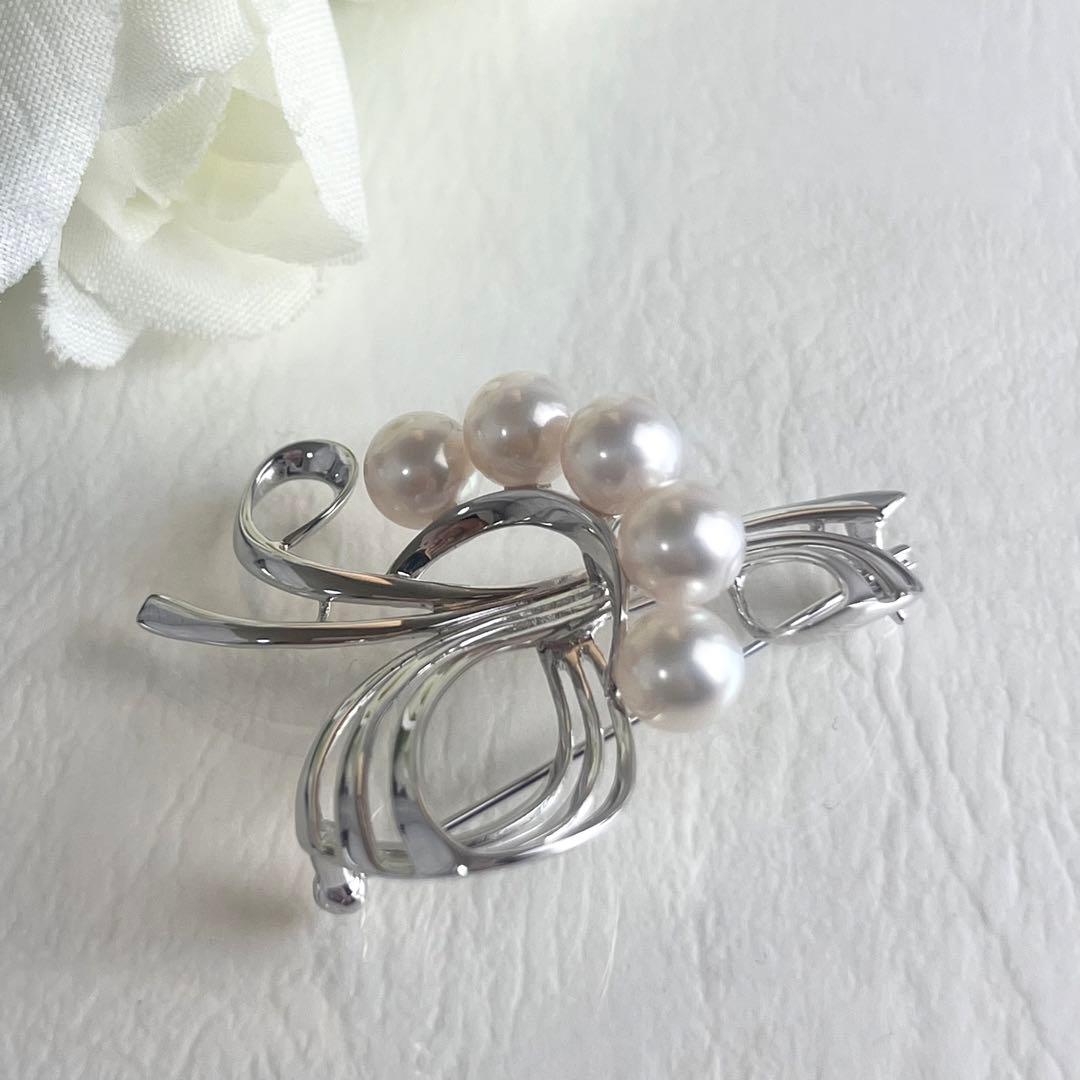 ☆美品☆ミキモト　シルバー　パール　5珠　ブローチ　皇室御用達ブランド