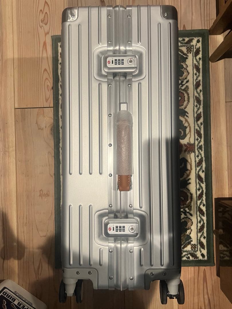 【70L】イノベーター　スーツケース