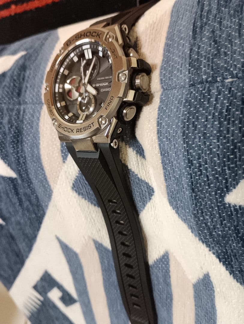 ほぼ新品G-SHOCK⭐G-STEEL⭐GST-B100-1AJF