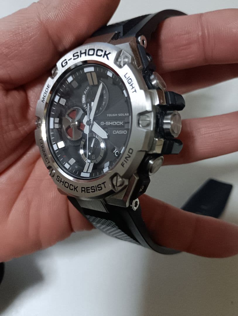 ほぼ新品G-SHOCK⭐G-STEEL⭐GST-B100-1AJF