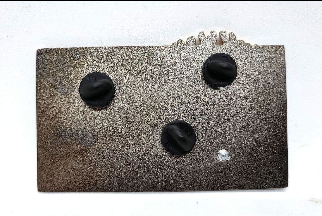 入手困難【 長月燼明】魔神・金属製ピンバッジ (羅雲熙 レオロー 澹台燼)