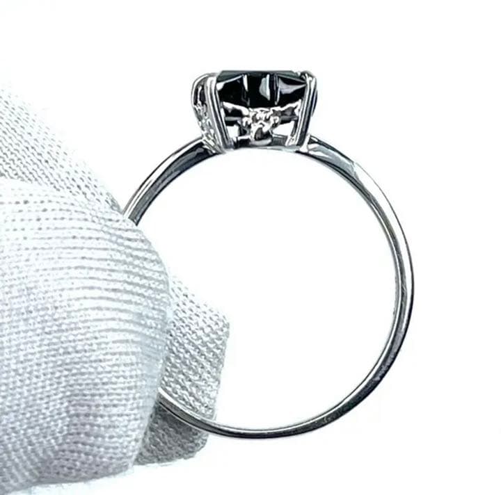 宝石ルース ようやく仕上がりました短期間の限定販売！ネコちゃんリング！