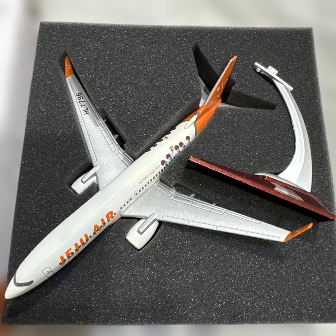 【新品，レア】チェジュ航空　JEJUAIR 飛行機模型　B737-800