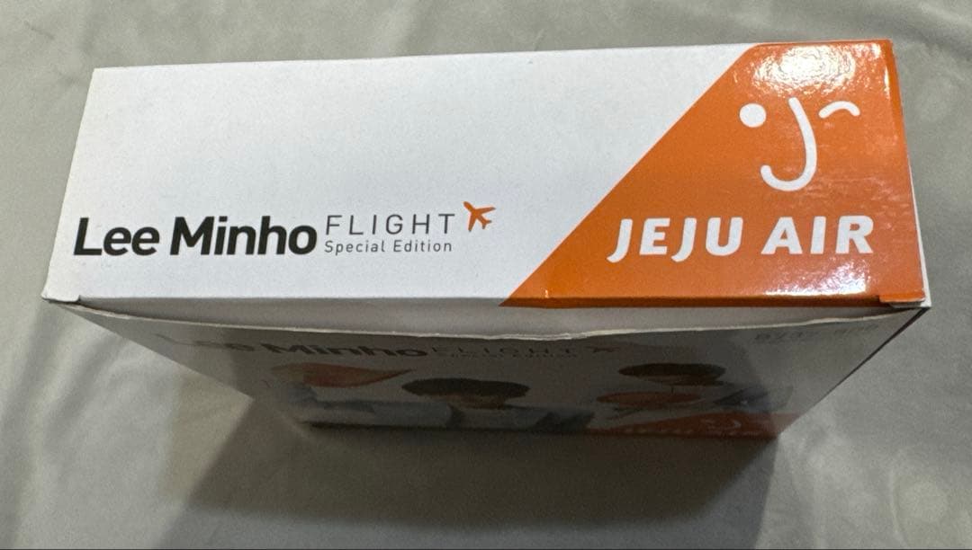 【新品，レア】チェジュ航空　JEJUAIR 飛行機模型　B737-800