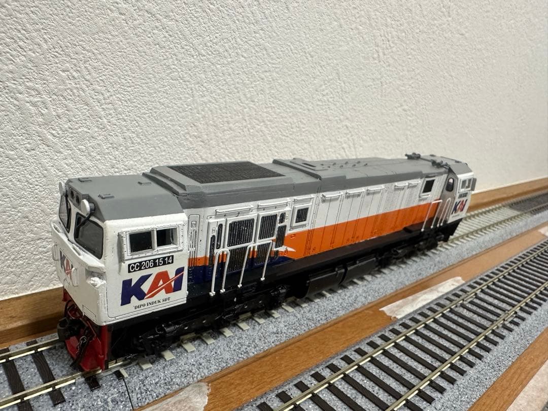 Loksound 5 インドネシアCC206形ディーゼル機関車 + 2点セット
