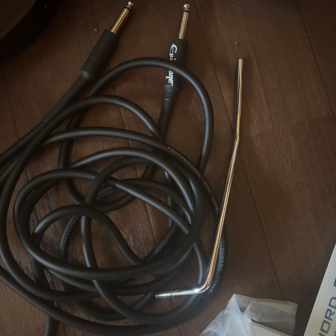 AriaProⅡ エレキギター　レッド