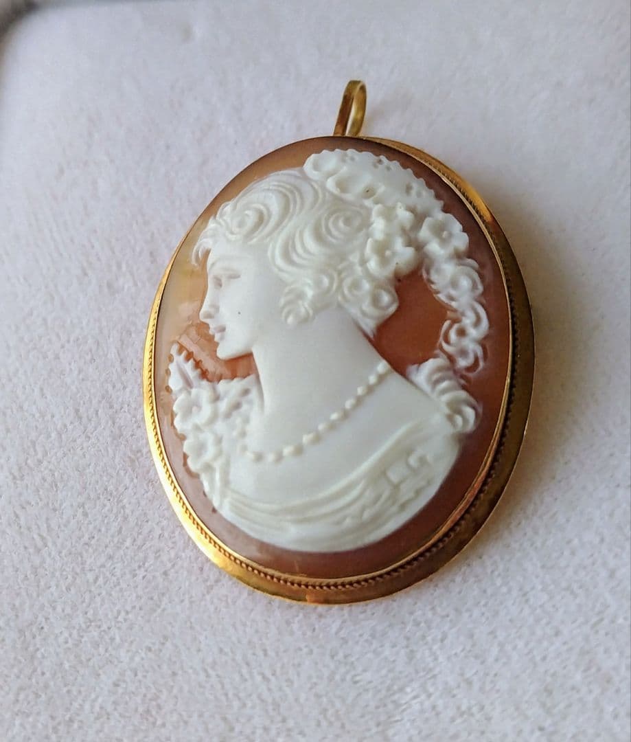 シェルカメオK18☆ブローチ＆ペンダントトップ