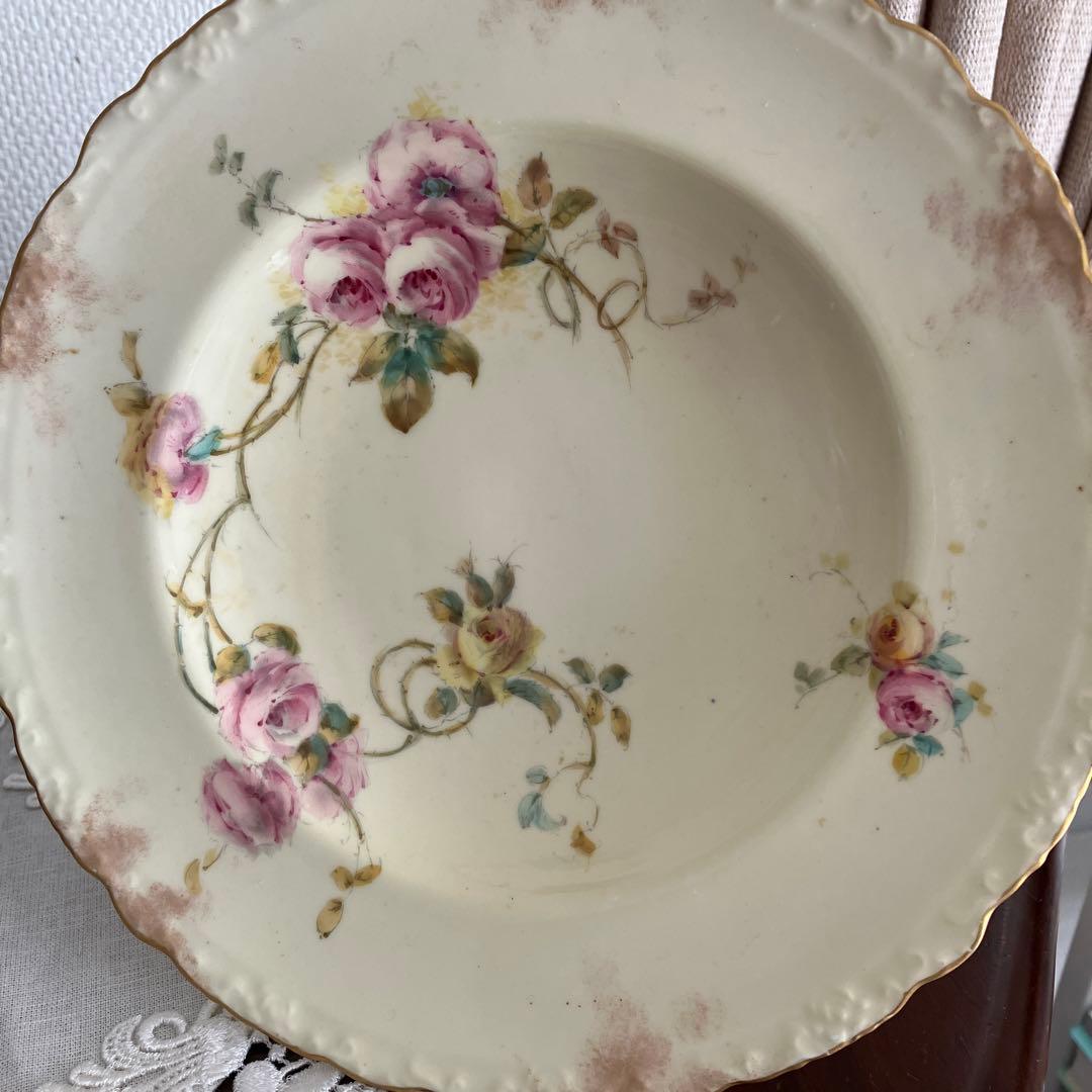 古ロイヤルクラウンダービー　薔薇のタッツァ