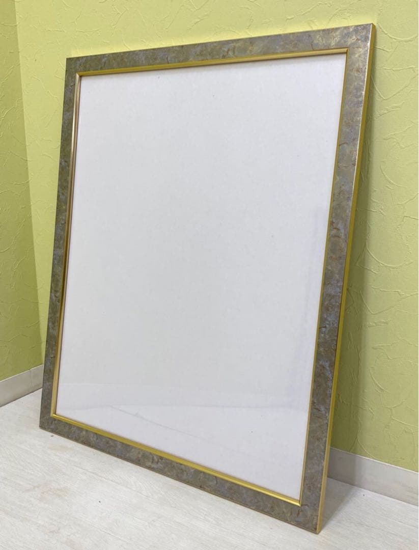 シルバー額縁　サイズ58.5×71.5 3枚組