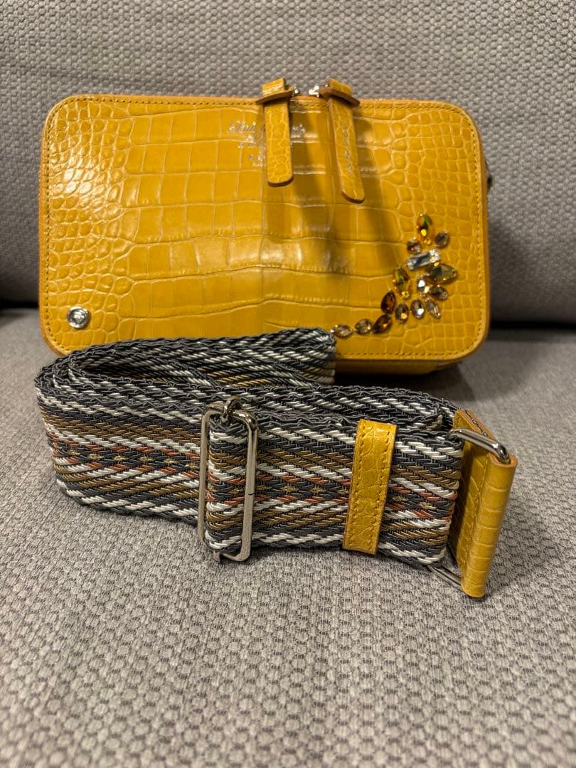 ADMJ スワロフスキースクエアショルダーバッグ