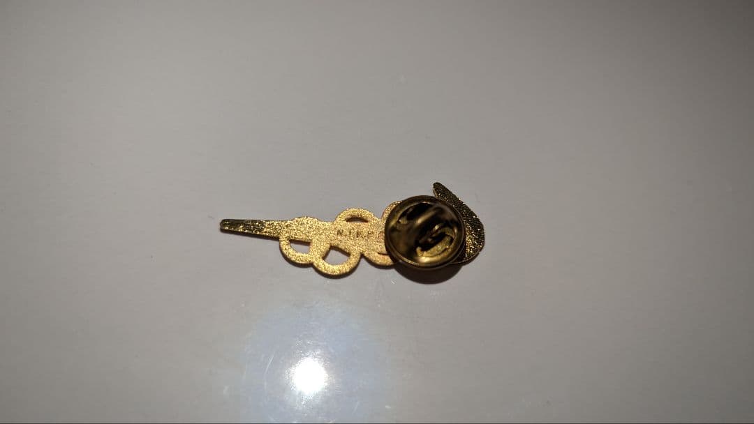 ナイキ　ピンバッジ　オリンピック