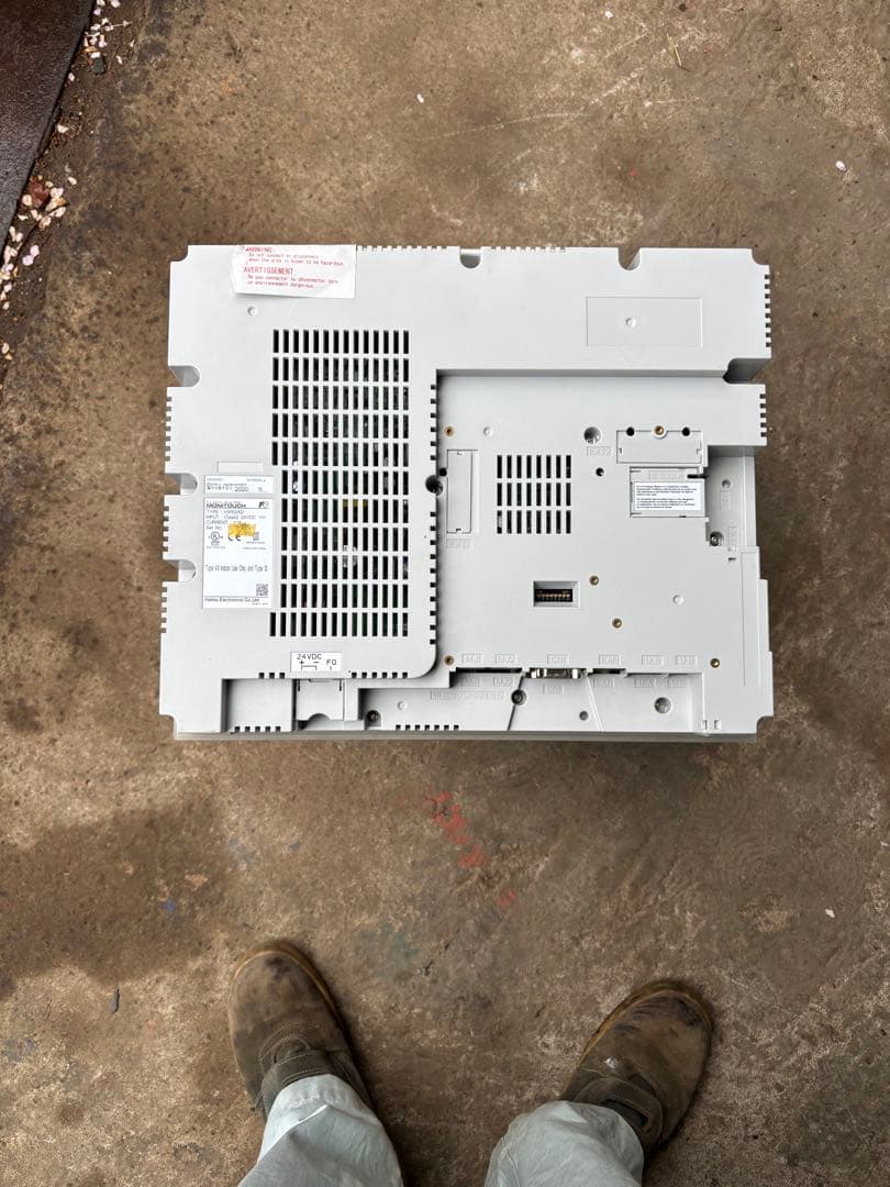 M4。プログラマブル表示器　V9150iXD。動作未確認