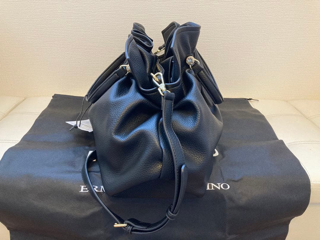 【新品未使用】エルマンノシェルヴィーノ　フィレンツェ　ハンドバッグ　ブラック