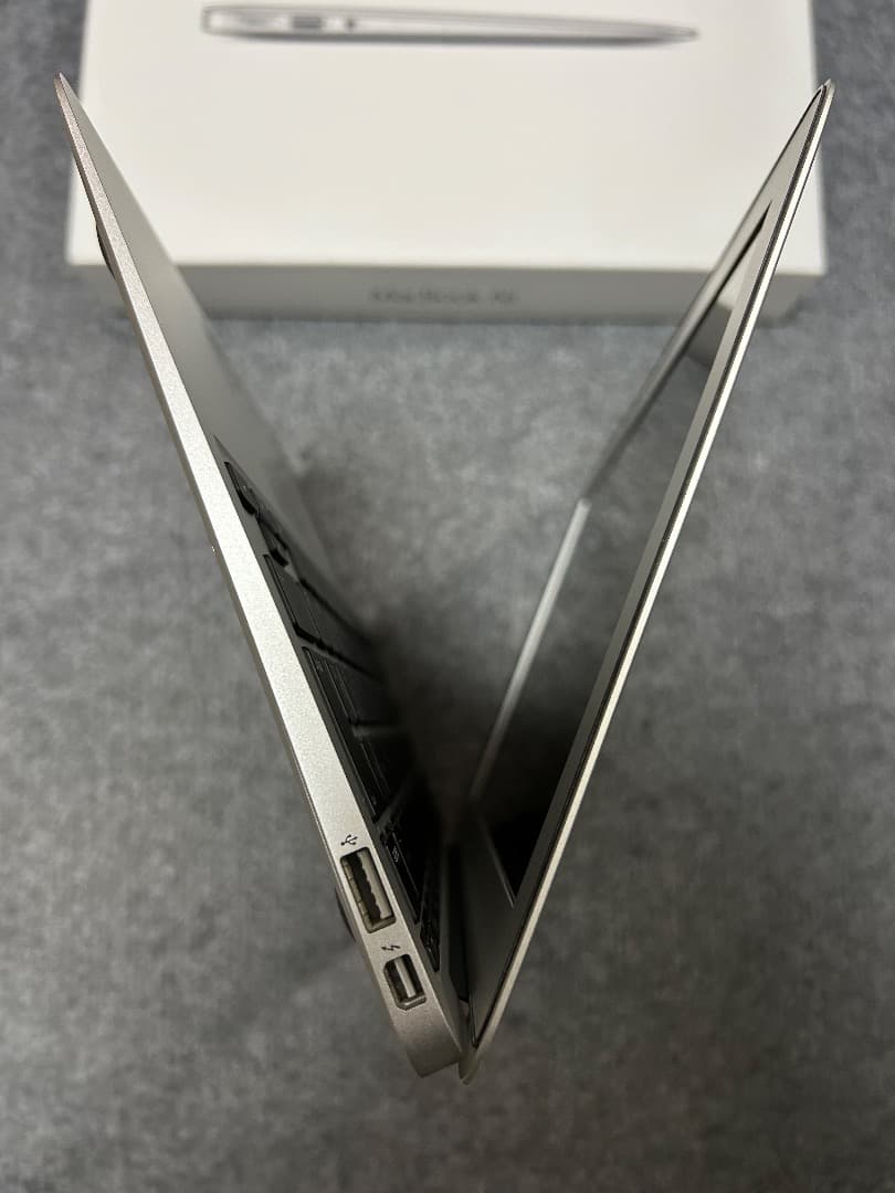 優良美品 MacBookAir 2015 i7 8Gb 512Gb 11インチ