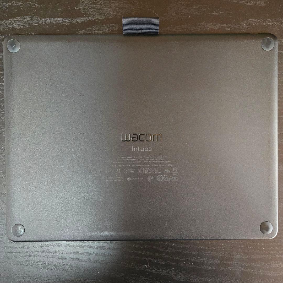 Wacom Intuos Mediumペンタブレット 本体