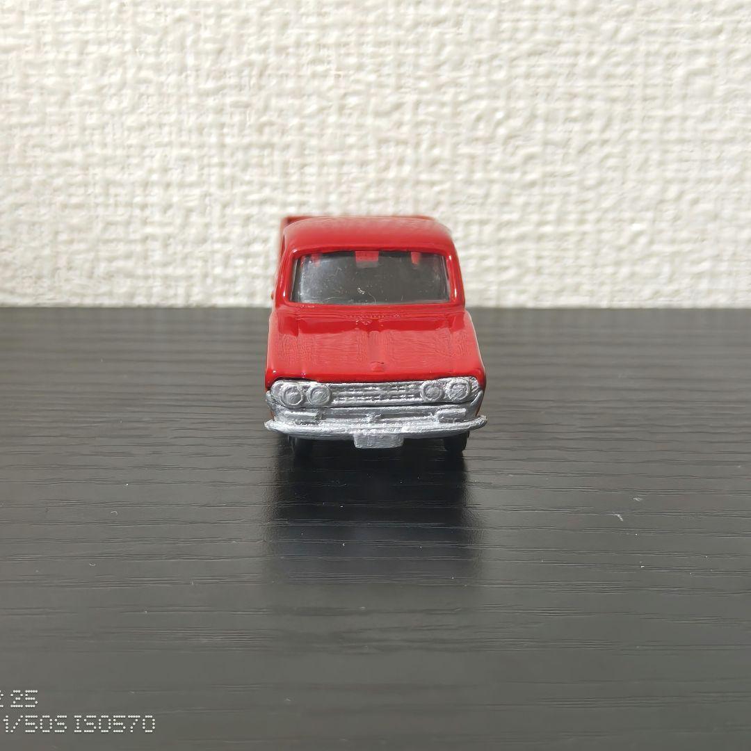 TOMICA　トミカ　ダットサン　トラック　赤色　香港製